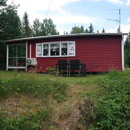 Stuga Vad Vatten Åsarp Buitenkant foto