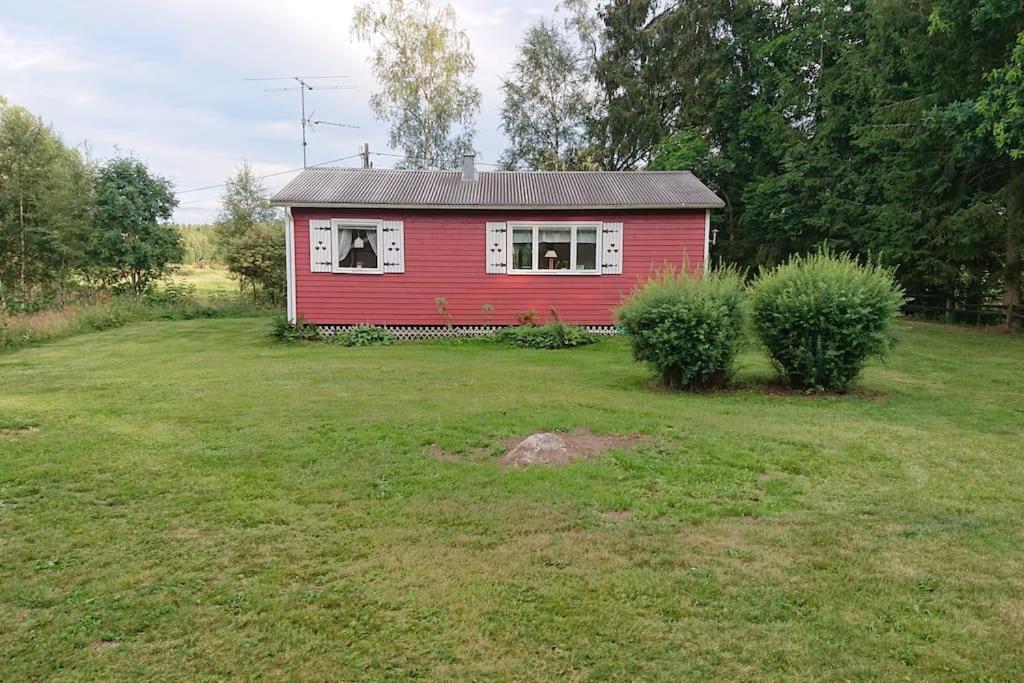 Stuga Vad Vatten Åsarp Buitenkant foto