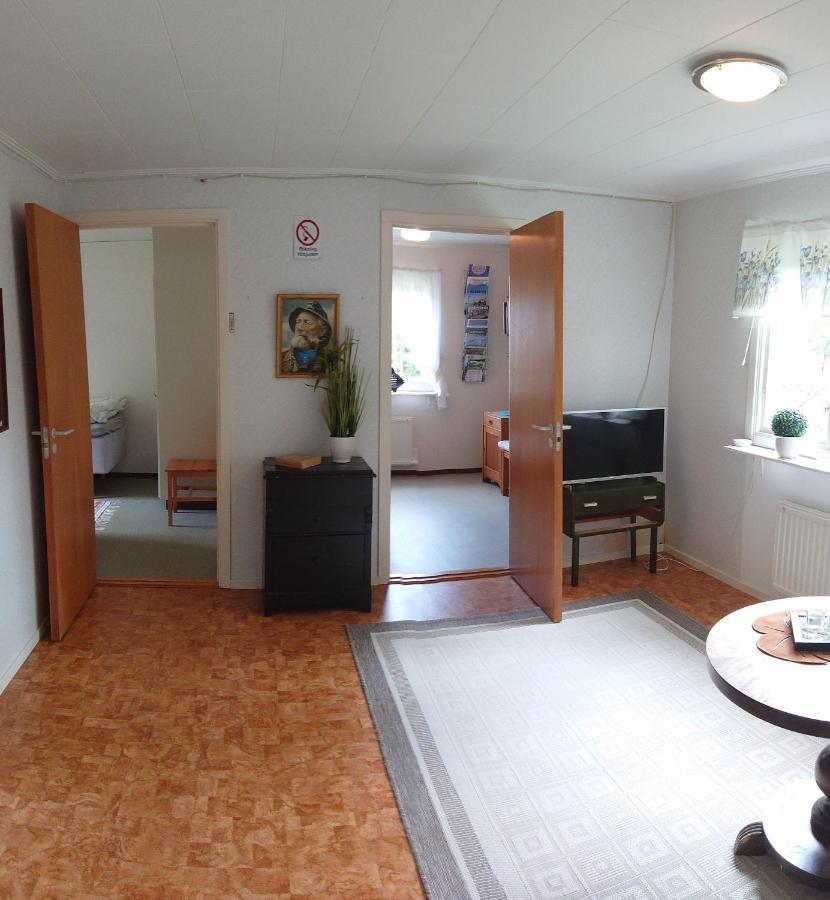 Stuga Vad Vatten Åsarp Buitenkant foto